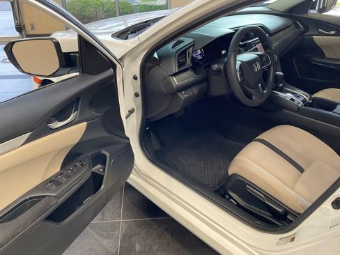 Used 2018 Honda Civic LX image 9
