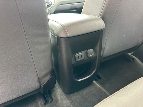 Used 2018 Chevrolet Colorado LT w/ LT Convenience Package RWD image 17