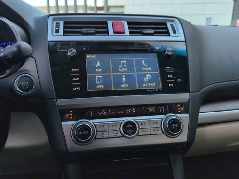 Used 2017 Subaru Outback 3.6R Limited image 29