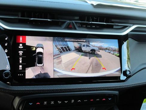 New 2026 Jeep Cherokee Overland image 24