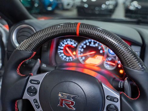 Used 2009 Nissan GT-R Premium AWD/4WD image 44