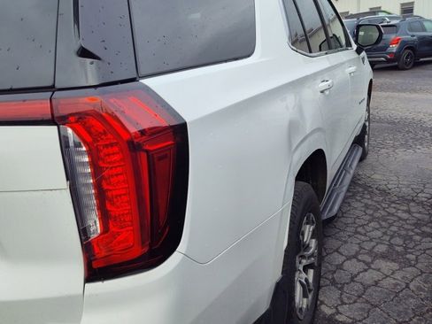 Used 2022 GMC Yukon SLE w/ Max Trailering Package image 4