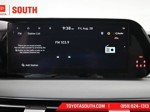 Used 2025 Hyundai Palisade SEL AWD/4WD image 16