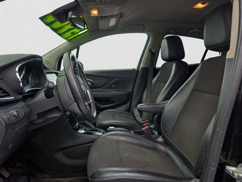 Used 2020 Buick Encore Preferred image 9