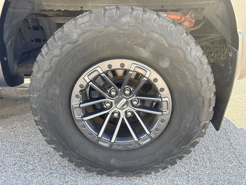 Used 2019 Ford F150 Raptor w/ Equipment Group 802A Luxury AWD/4WD image 23