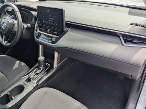 Used 2024 Toyota Corolla Cross LE FWD image 20