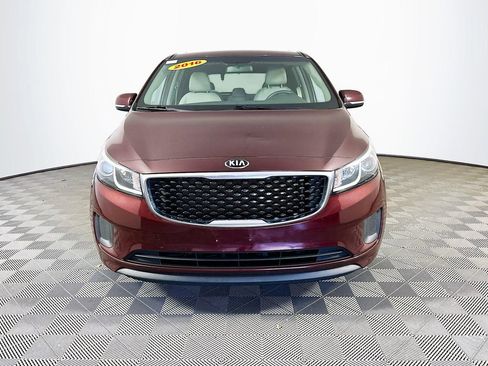 Used 2016 Kia Sedona LX w/ Option Group 020 FWD image 4