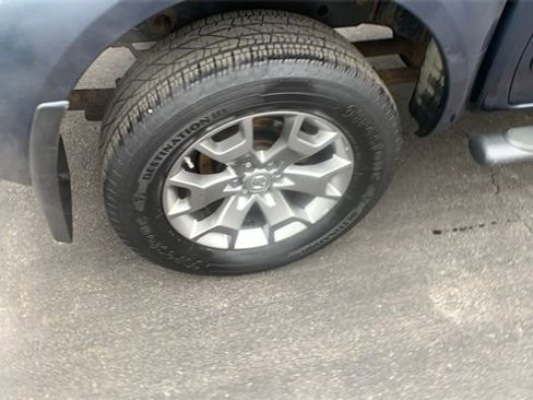 Used 2019 Nissan Frontier SL image 27