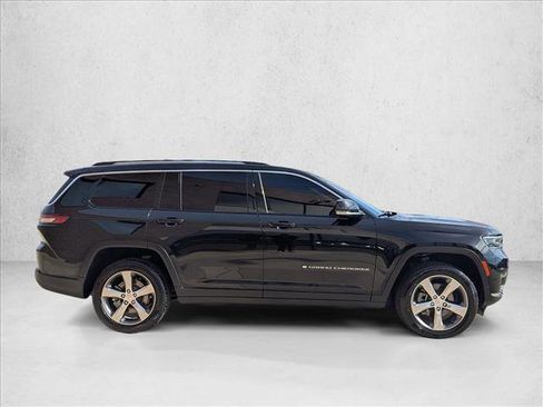 Used 2021 Jeep Grand Cherokee L Limited image 4