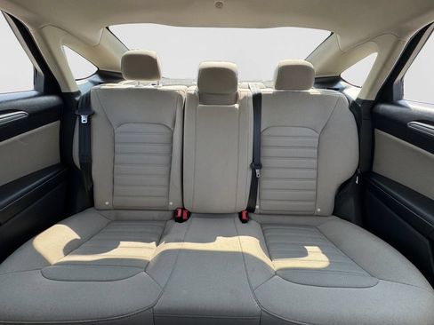 Used 2018 Ford Fusion S FWD image 15