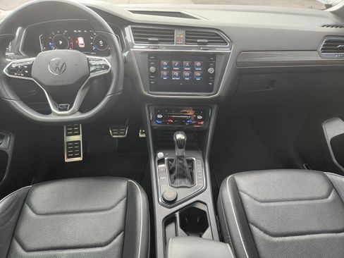 Used 2022 Volkswagen Tiguan SEL R-Line image 20
