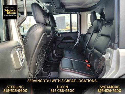 Used 2018 Jeep Wrangler Unlimited Rubicon w/ Cold Weather Group image 19