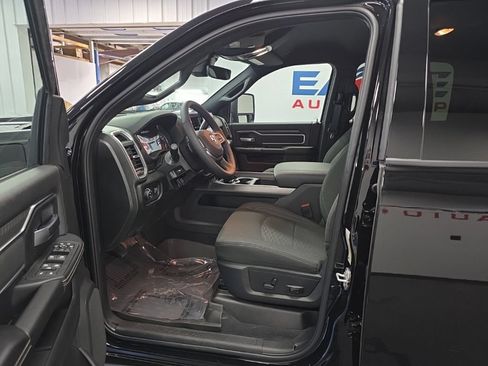 New 2026 RAM 2500 Big Horn AWD/4WD image 16