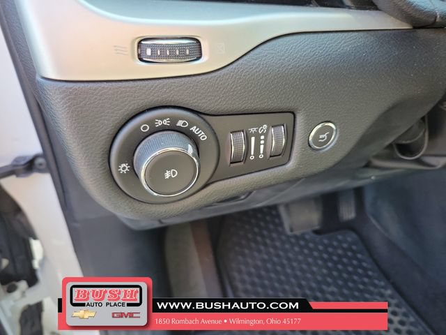 Used 2018 Jeep Cherokee Latitude Plus w/ Comfort/Convenience Group AWD/4WD image 22