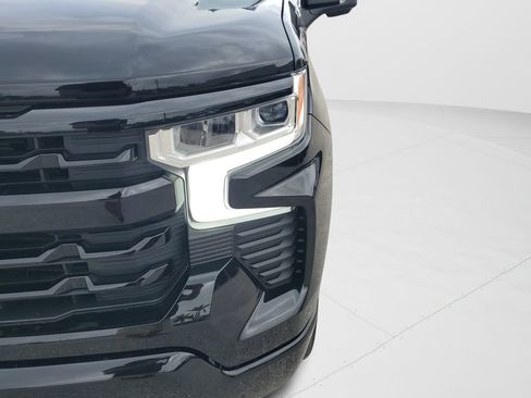 Used 2022 Chevrolet Silverado 1500 RST w/ Convenience Package II image 17