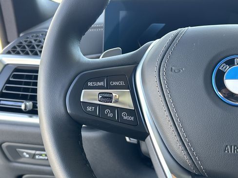 New 2026 BMW X5 xDrive50e image 30