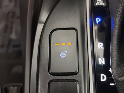 Used 2017 Hyundai Santa Fe Sport FWD image 25