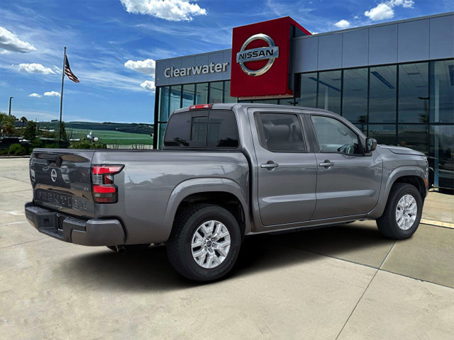 Used 2022 Nissan Frontier SV RWD image 3
