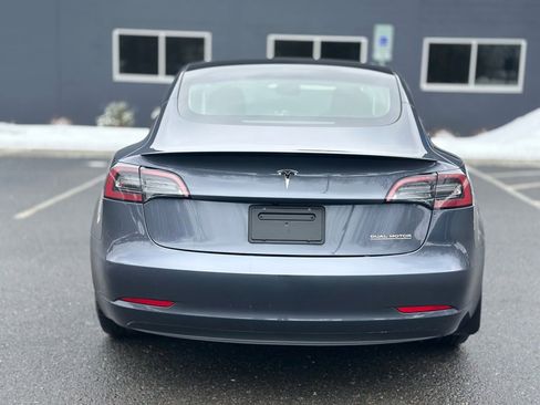 Used 2023 Tesla Model 3 Performance image 5