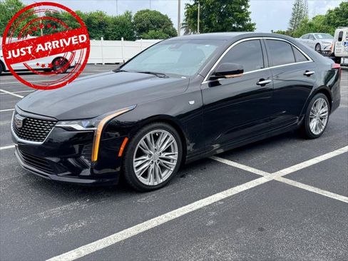 Used 2022 Cadillac CT4 Premium Luxury RWD image 2