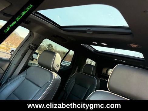 Used 2023 Chevrolet Traverse Premier AWD/4WD image 18