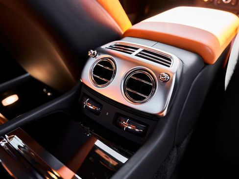 Used 2020 Rolls-Royce Wraith RWD image 40