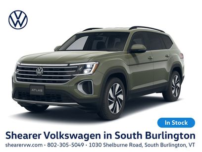 New 2026 Volkswagen Atlas SE w/ Black Wheel Package