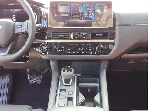 New 2026 Nissan Pathfinder SL image 16