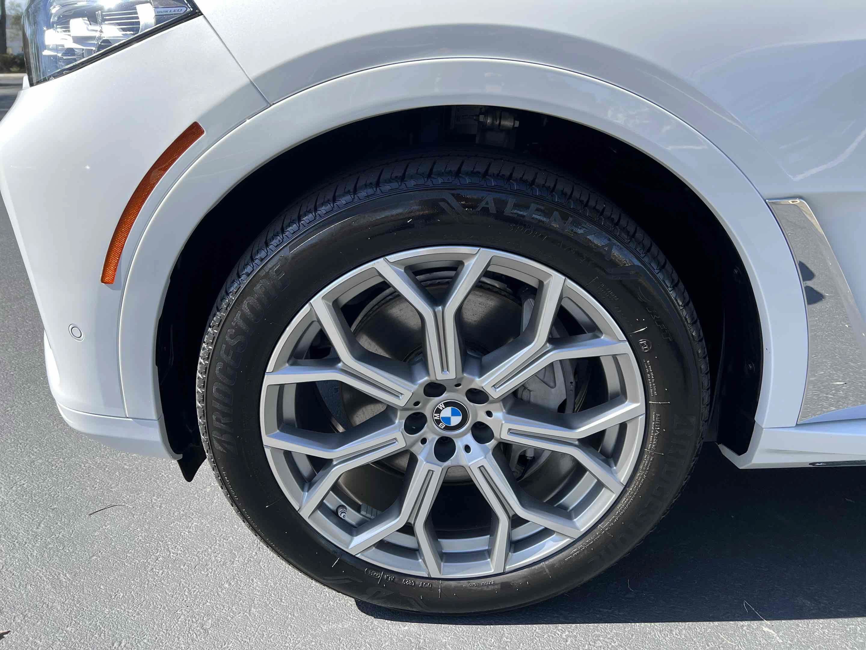 Used 2020 BMW X7 xDrive40i w/ Premium Package AWD/4WD image 94