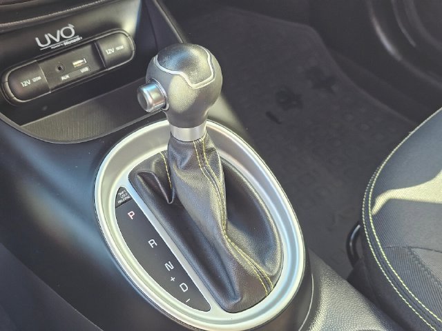 Used 2015 Kia Soul + FWD image 31