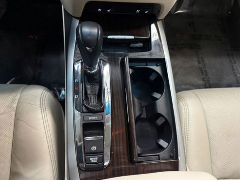 Used 2014 Acura RLX w/ Advance Package image 33