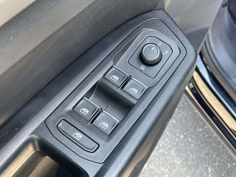 Used 2019 Volkswagen Atlas SEL AWD/4WD image 17