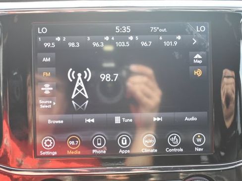 Used 2019 Jeep Grand Cherokee Limited w/ Trailer Tow Group IV AWD/4WD image 26