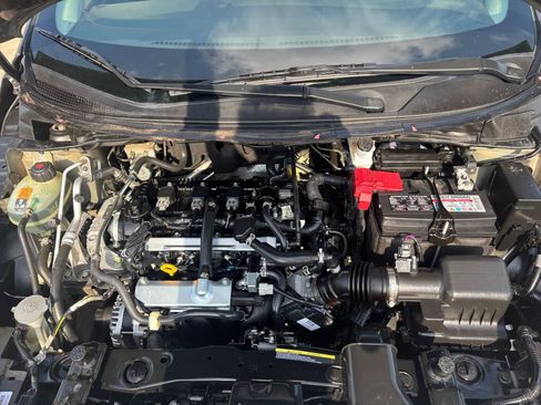 Used 2025 Nissan Versa SV FWD image 30