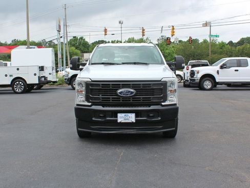 Used 2024 Ford F350 XL AWD/4WD image 9