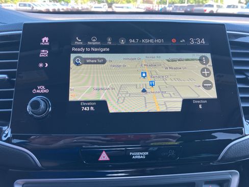 Used 2022 Honda Pilot Touring image 17
