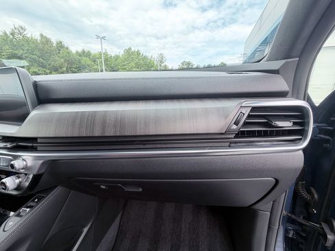 Used 2024 Kia Telluride SX Prestige AWD/4WD image 22