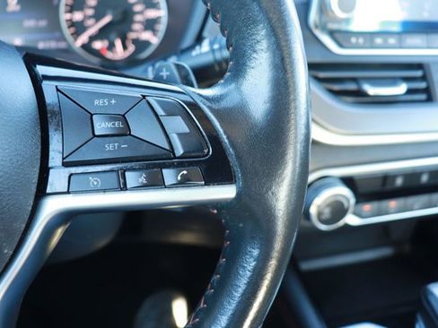 Used 2024 Nissan Altima 2.5 SR image 17