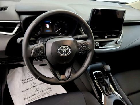 Used 2024 Toyota Corolla LE w/ LE Premium Package FWD image 34