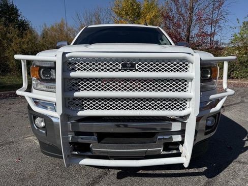 Used 2018 GMC Sierra 2500 SLT w/ Suspension Package, Off-Road image 11