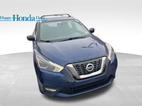 Used 2018 Nissan Kicks SR w/ Exterior Package image 5