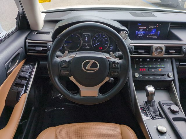 Used 2017 Lexus IS 200t RWD image 15