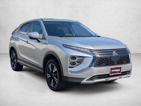 Used 2024 Mitsubishi Eclipse Cross SE image 3