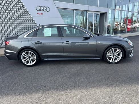 Used 2023 Audi A4 2.0T Premium w/ Convenience Package image 9