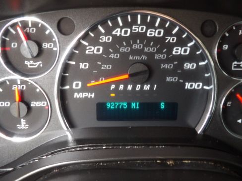 Used 2020 GMC Savana 2500 Extended w/ Driver Convenience Package RWD image 17