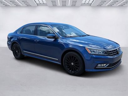 Used 2016 Volkswagen Passat 1.8T SE w/ Lighting Package (P06)