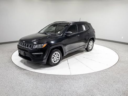 Used 2018 Jeep Compass Sport FWD image 32