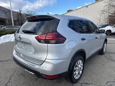 Used 2018 Nissan Rogue S image 13