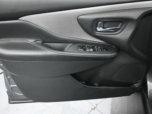 Used 2021 Nissan Murano S image 20