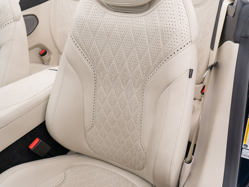 Used 2024 Aston Martin DB12 Convertible RWD image 26